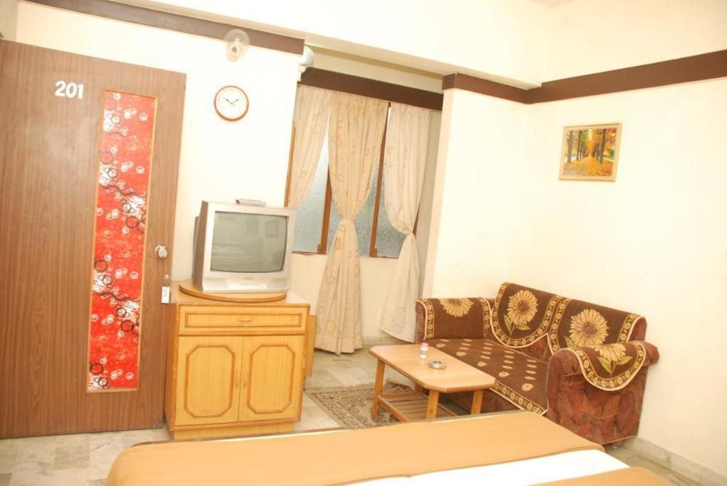 Hotel Royal Ahmedabad Zimmer foto