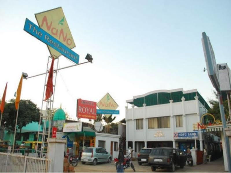 Hotel Royal Ahmedabad Exterior foto